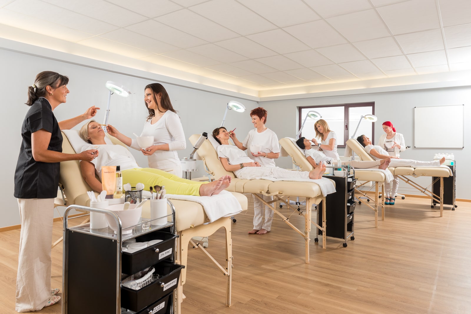 Opleidingsaanbod Massage & Therapieën | Wellness Academie