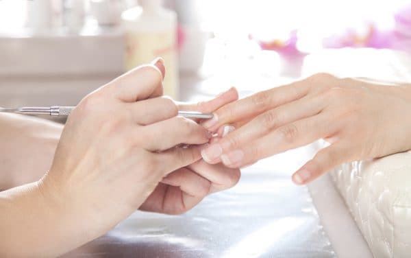 Wat te doen bij nagelriemontsteking? - Wellness Academie