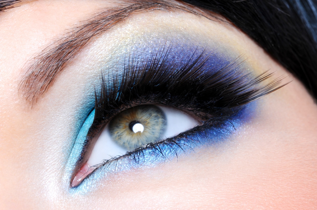 Tips voor het dragen van blauwe oogschaduw - Wellness