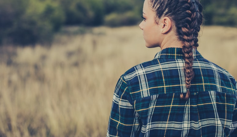 ik luister naar muziek Pef Mortal Zijn vlechten goed of slecht voor je haar? - Wellness Academie