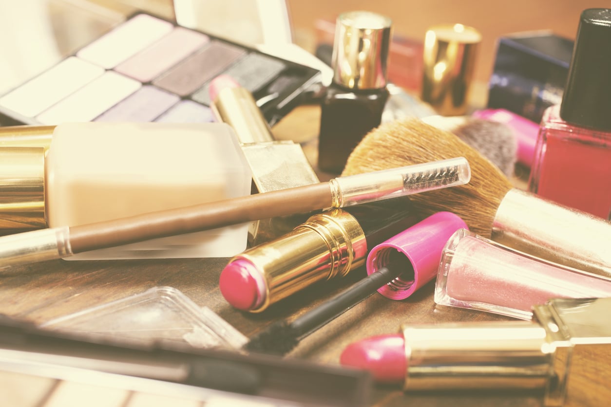 Tips en creatieve ideeën voor make-up bewaren