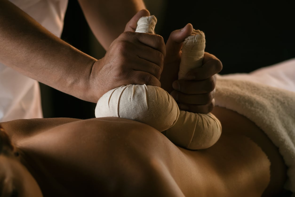 Cursus in de kijker: Kruidenstempel Massage