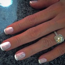 gelnagel French met strass steentje