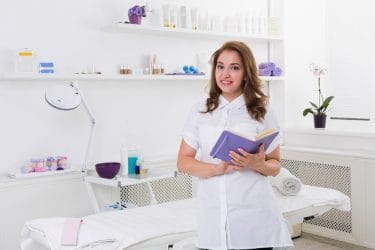 Beauty professionel heeft haar salon op orde na de cursus start je eigen salon.