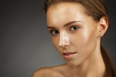 Hoe krijg je een dolphin skin met make-up?