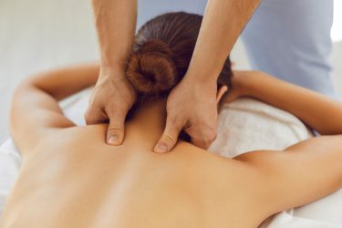 De cursus tui-na is een van de vele TCM behandelingen die je bij Wellness Academie kunt leren.