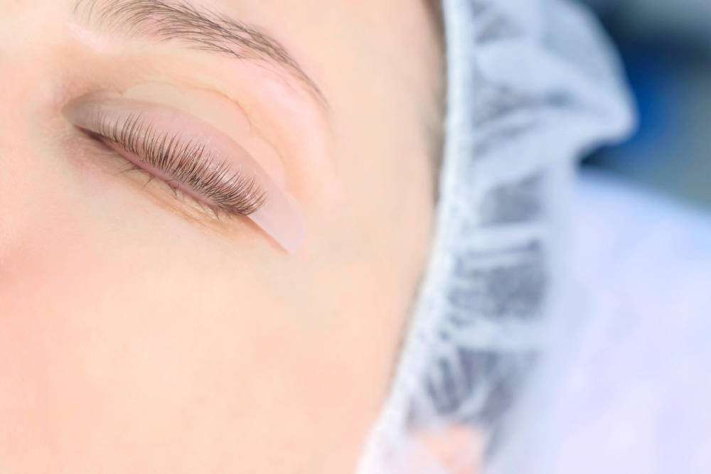 Tip voor een volle zomeragenda: wimperlifting!